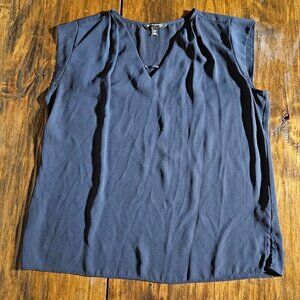 'MEDIUM PETITE Banana Republic Royal Blue V-Neck Sleeveless Blouse
